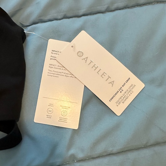 Athleta Black Conscious Cut Out Crop - Picture 6 of 7